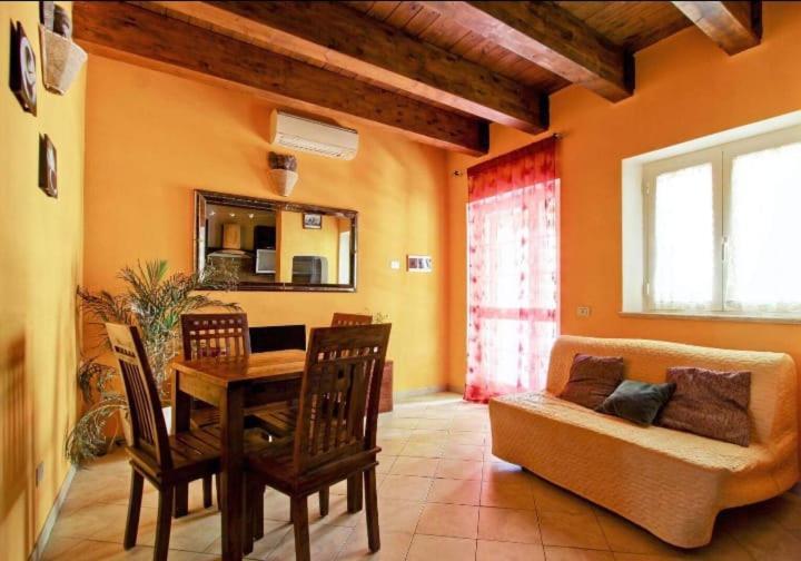 Dal Centurione Apartment Рим Екстериор снимка